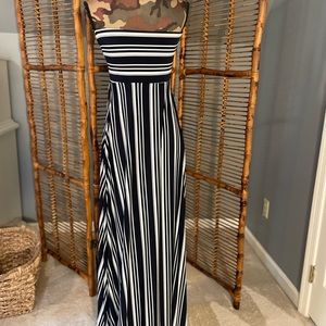 Banana Republic Strapless maxi dress